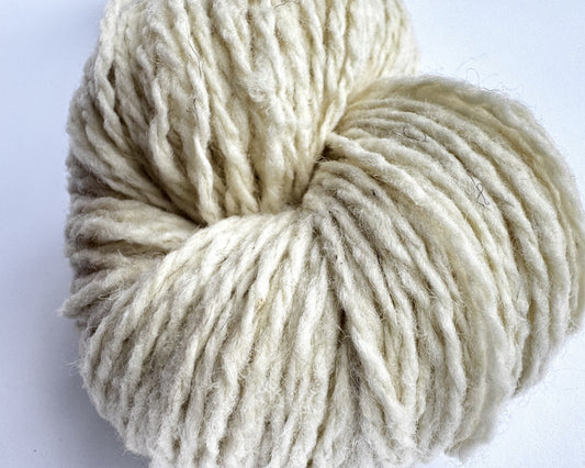 Wiesenwolle DK, rohweiß