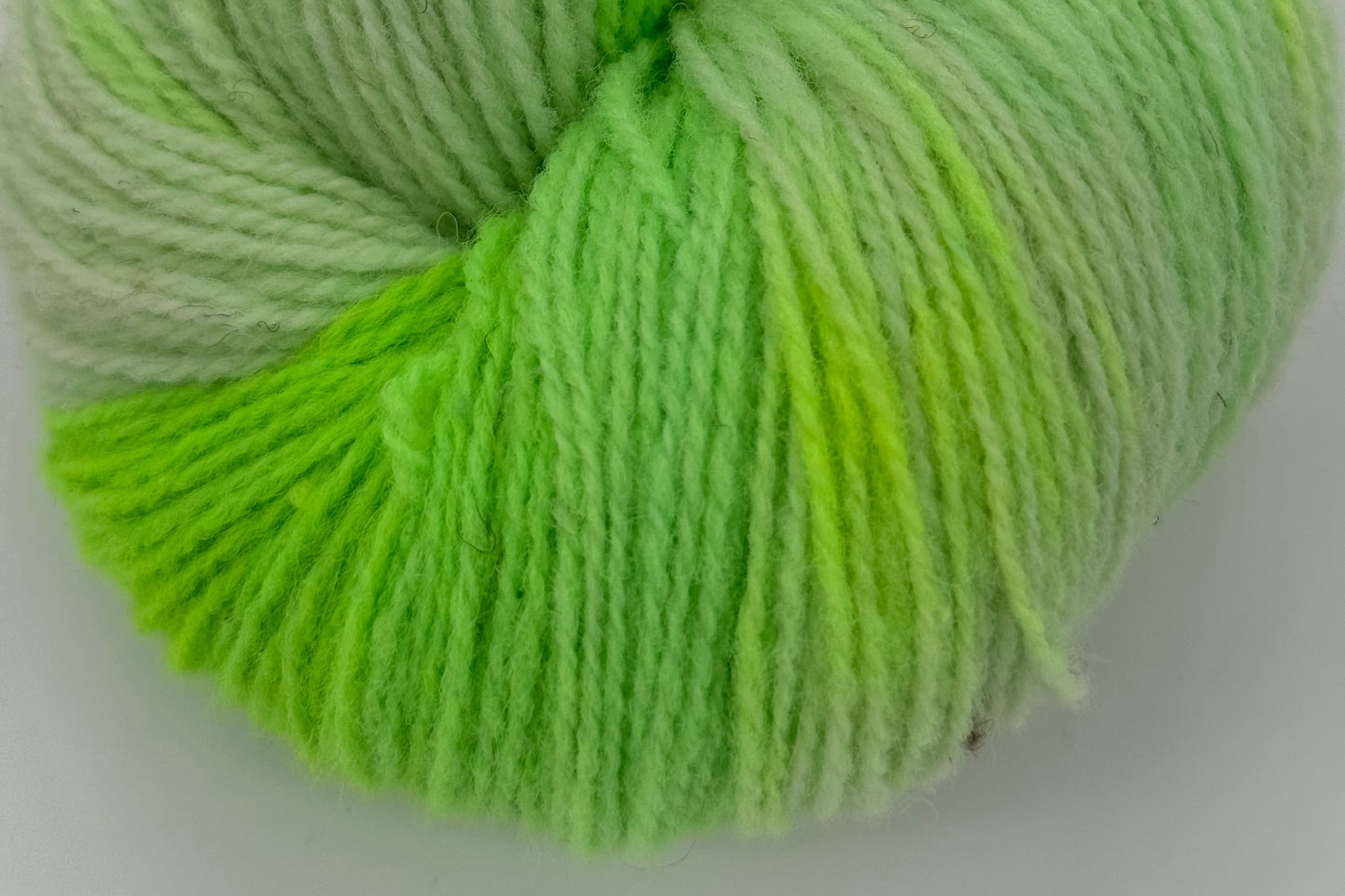Wiesenwolle Sockengarn giftgrün